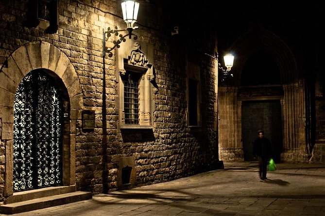 Barcelona Ghosts & Legends Tour - Where You Meet, Where You End, And Why It Matters