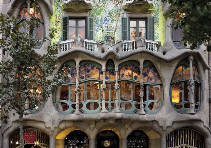 Barcelona: Go City All-Inclusive Pass with 45+ Attractions - Sagrada Familia and Park Güell Guided Tours: The Pass’s Best Use