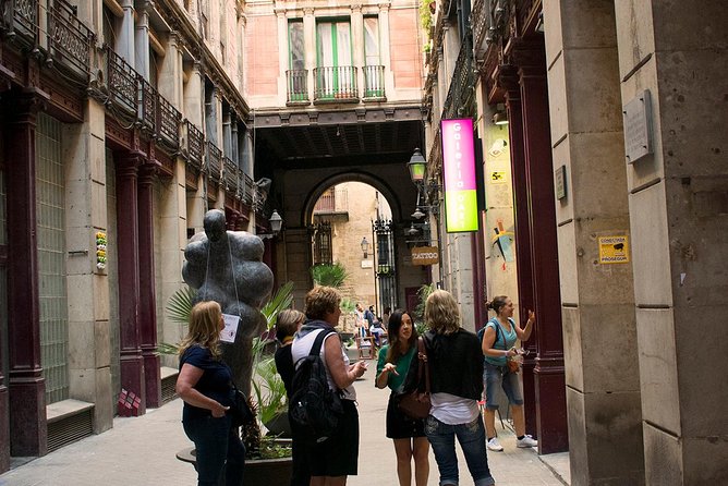Barcelona Gothic Quarter's Deepest Secrets & Sangria - Santa Maria del Pi and Barcelona Cathedral, what you should focus on