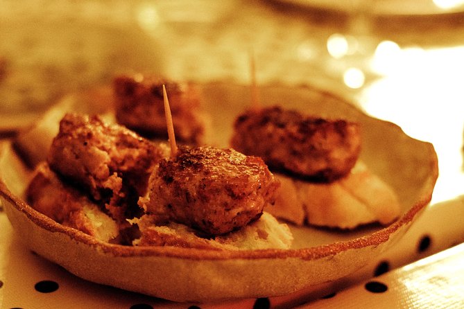 Barcelona Gothic Quarter VIP Tapas & Wine Tour - The Gothic Quarter is tapas territory for a reason