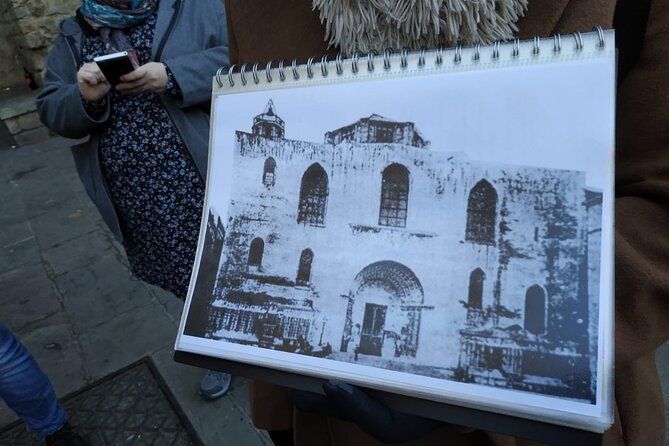 Barcelona Gothic Quarter Walking Tour with Tapas - Barcelona Cathedral stop, what is included and what costs extra