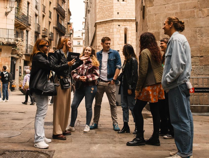 Barcelona: Guided Walking Tour - Barcelona Cathedral: learning to read what you see