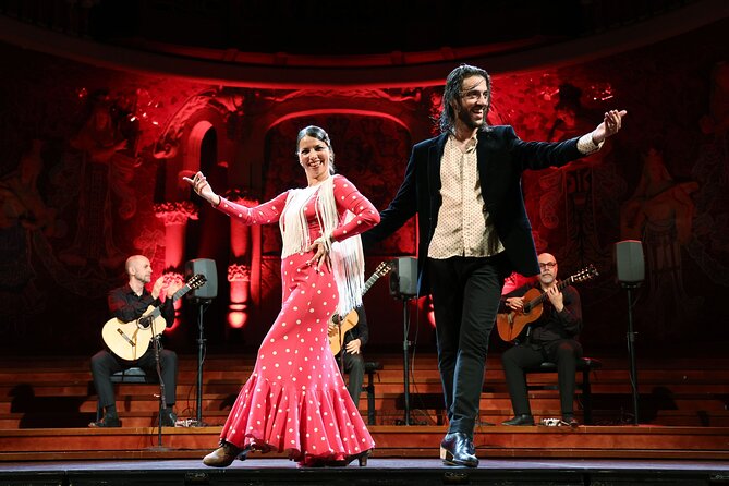 Barcelona Guitar Trio & Dance at the Palau de la Musica - The show format: how the night unfolds inside the hall