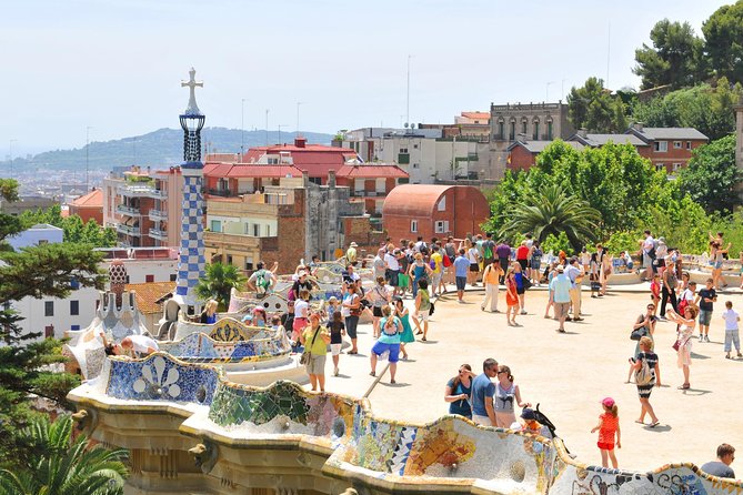 Barcelona Highlights Private Guided Tour with Hotel Pick-up - Port views, Montjuic panoramas, and the classic city skyline moments