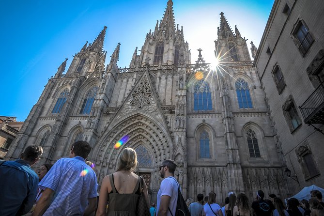 Barcelona Highlights & Sagrada Familia Tour: Priority Access - Gothic Quarter walk: Jews, Romans, and the Cathedral area