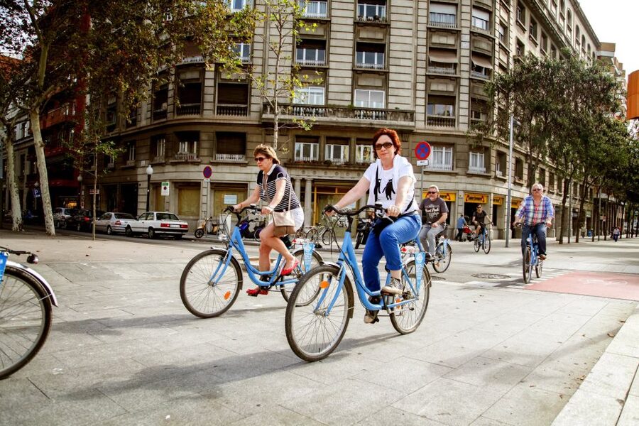 Barcelona Historical 3-Hour Bike Tour - Columbus Monument and La Rambla for a quick city pulse