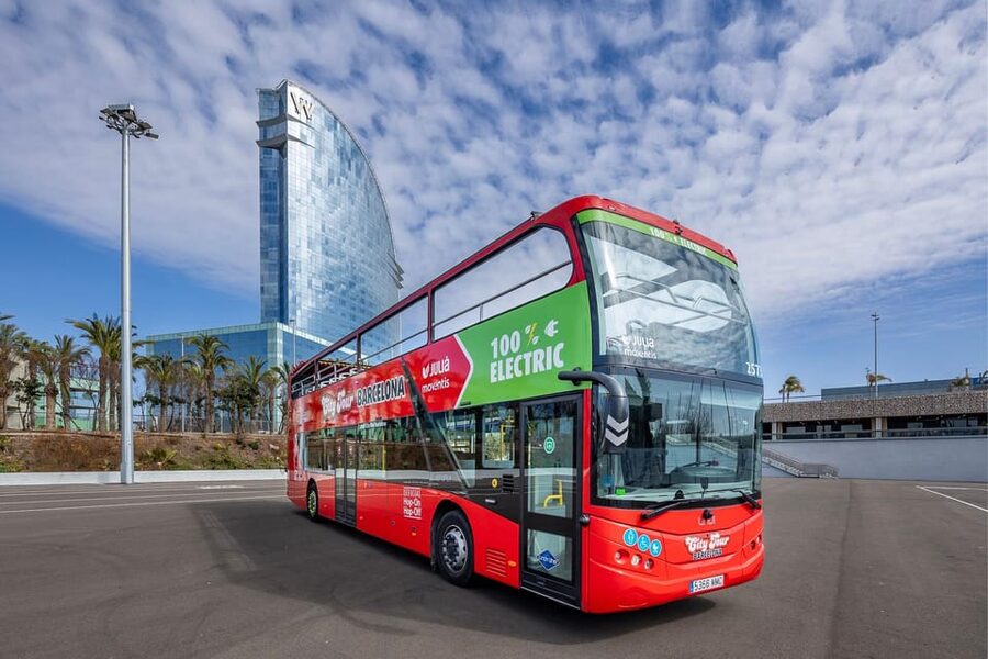Barcelona: Hop-On Hop-Off Bus with Sailing Cruise - FC Barcelona Stadium and Catalonia’s Art Side on the West Route