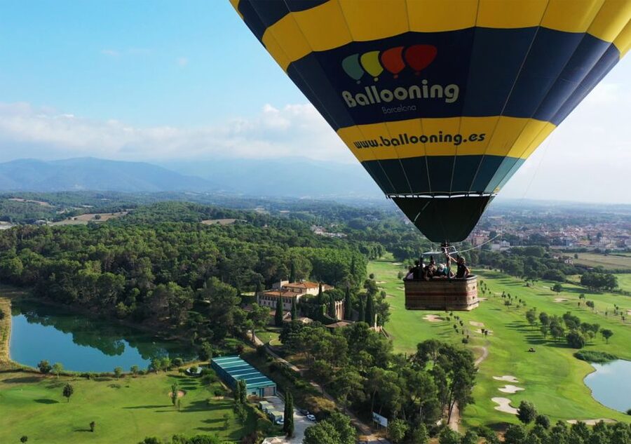 Barcelona: Hot Air Balloon Ride with Optional Transportation - Getting There: Hard Rock Cafe or Restaurant Zèfir Transfer Options