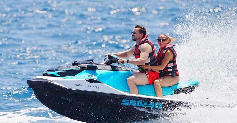 Barcelona: Jet Ski Rental (No License Needed) - Getting there: Port Fòrum check-in and gear-up flow