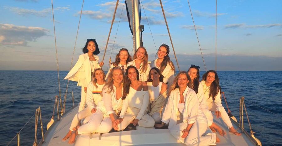 Barcelona: Luxury Private Yacht Daytime Cruise - Quick takeaways before you book