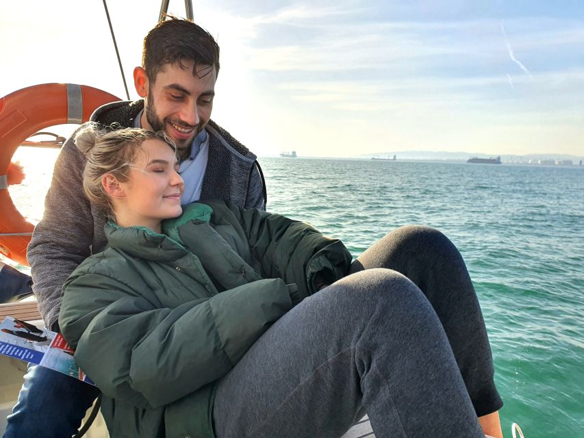 Barcelona: Luxury Private Yacht Daytime Cruise - Weather and the 2-hour reality: how to plan your expectations