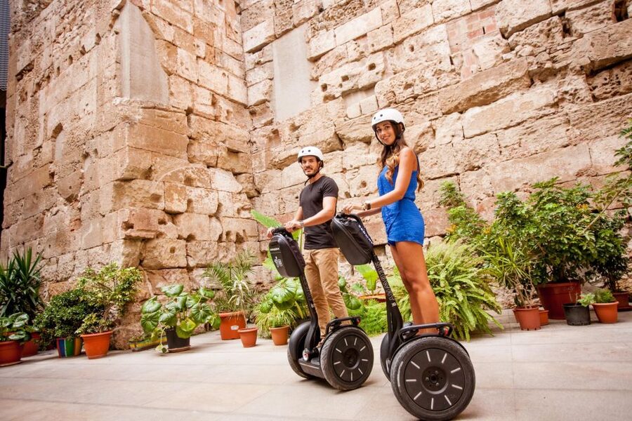 Barcelona: Montjuïc Segway Tour - Sagrada Família area: you’ll appreciate it more from the ride