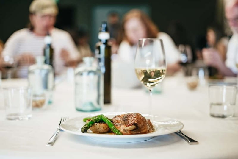 Barcelona: Montserrat and Winery Tour with Tapas or Lunch - Oller del Mas break stop: short, scenic, and useful