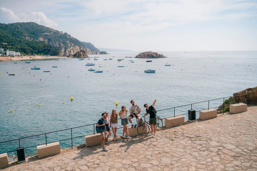Barcelona: Montserrat, Girona & Costa Brava Guided Day Trip - From Montserrat to Girona: Why This City Feels Like a Time Machine