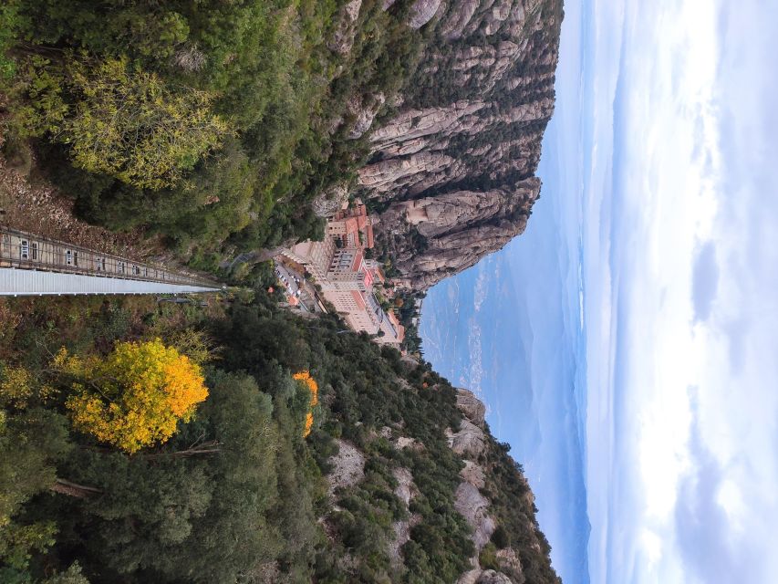 Barcelona: Montserrat Monastery & Hiking Off the Beaten Path - The Off-the-Beaten-Path Hike Through Rock Formations