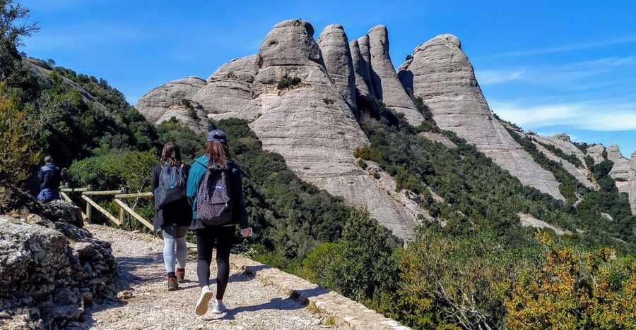 Barcelona: Montserrat Monastery & Hiking Off the Beaten Path - How the Views and Breaks Are Managed
