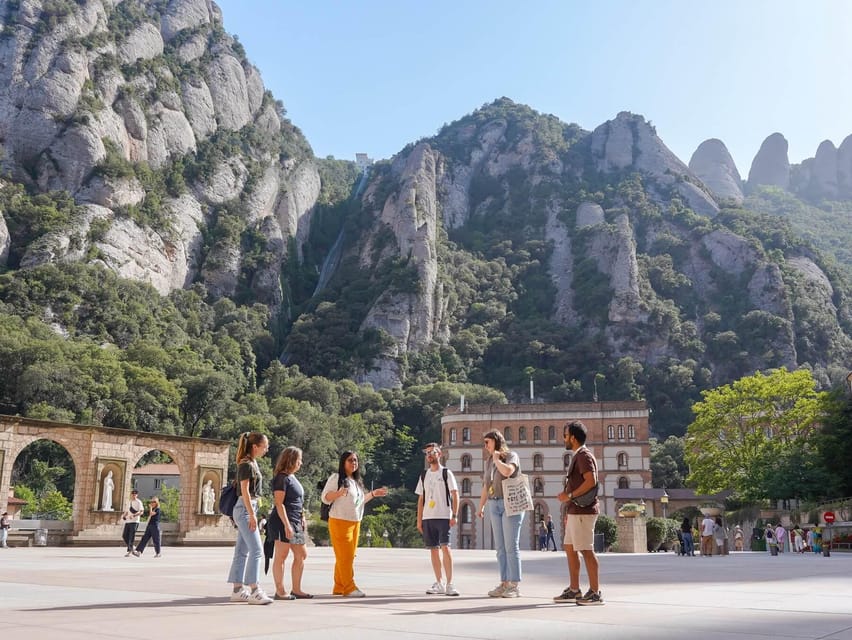 Barcelona: Montserrat Tour with Cog-Wheel & Black Madonna - Royal Basilica time and priority access to La Moreneta