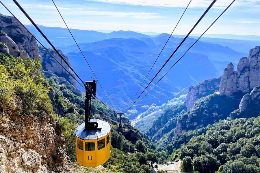 Barcelona: Montserrat Tour with Cog-Wheel & Black Madonna - Timing, group size, and coach comfort on the way up