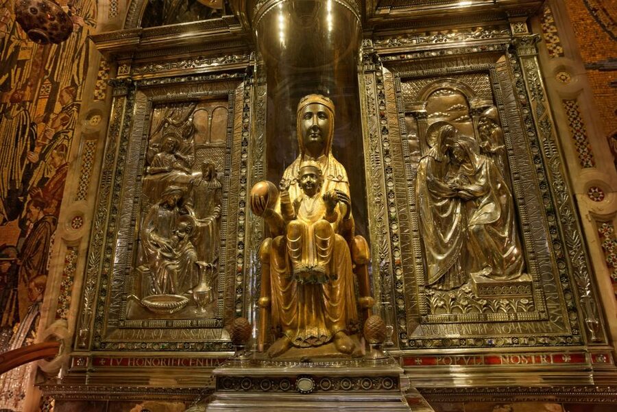 Barcelona: Montserrat Tour with Cog-Wheel & Black Madonna - Who should book this Montserrat with cog-wheel and Black Madonna