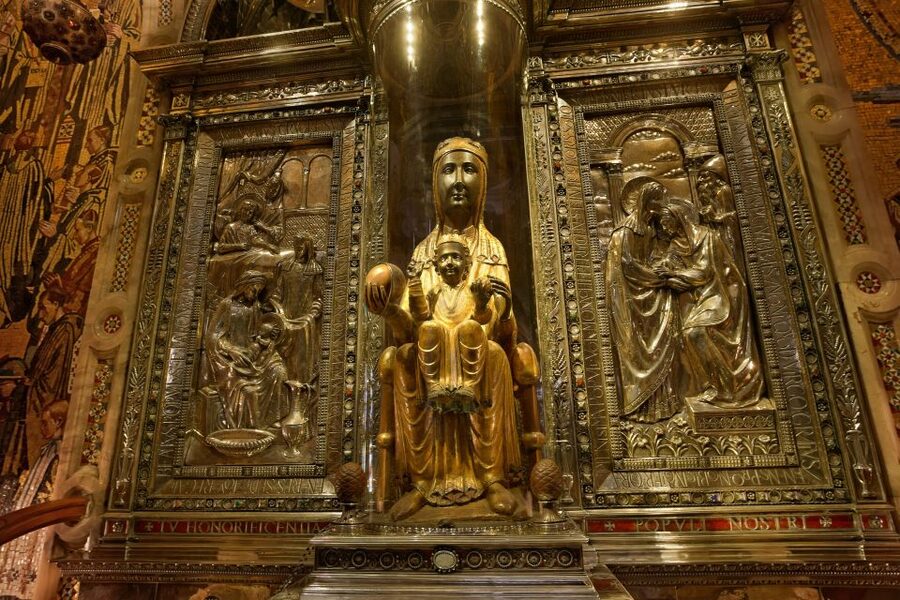 Barcelona: Montserrat Tour with Lunch & Wine Tasting Option - Timing and pace: a half-day plan that still feels complete