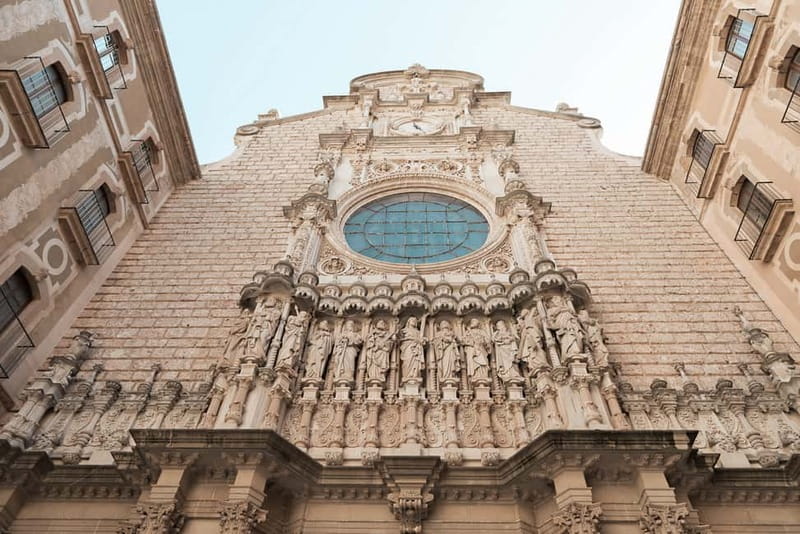 Barcelona: Montserrat Tour with Transport & Basilica Option - The guided monastery tour: what you gain in that first hour