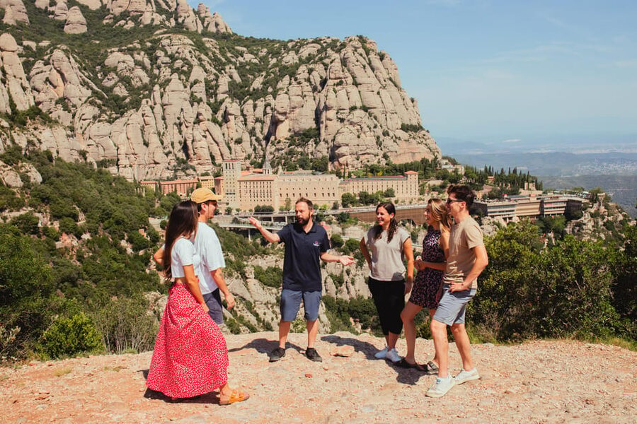Barcelona: Montserrat with Winery, Lunch, and Train Options - From Barcelona Norte to Oller del Mas viewpoints: the ride that sets the mood