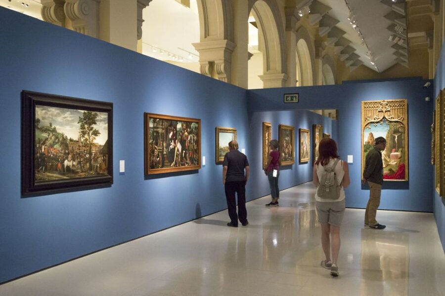 Barcelona: Museu Nacional d'Art de Catalunya Entrance Ticket - Photography collections: a useful side route when you want variety