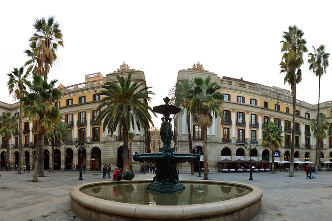Barcelona Old Town Night Small Group Tour with Tapas & Flamenco - Value at $72.59: what you are paying for