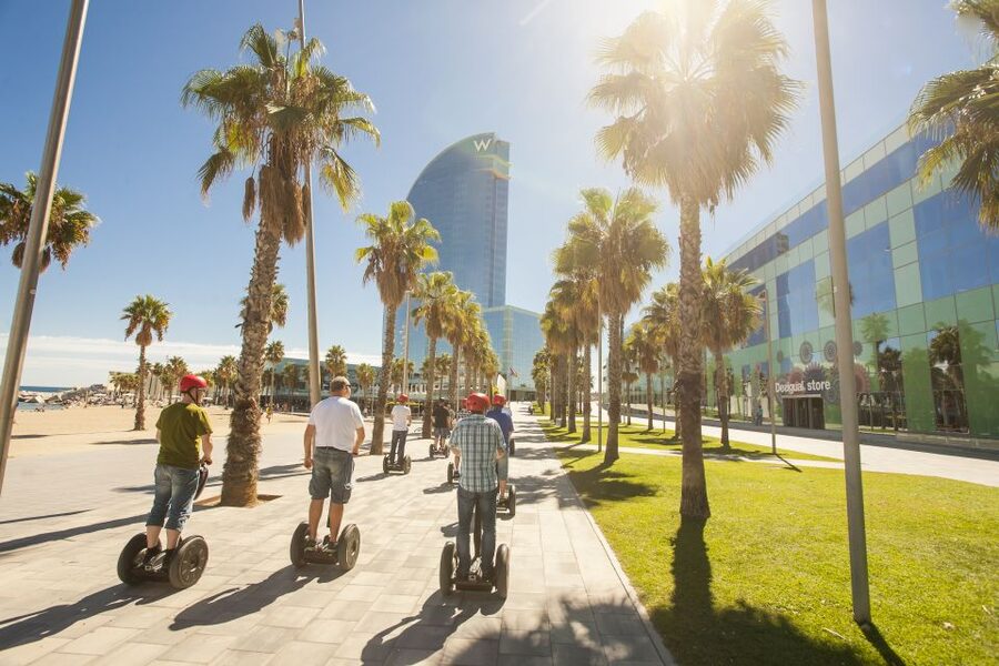Barcelona: Old Town & Seafront Segway Tour - Born Market, Santa María del Mar, and the shift toward the Gothic Quarter