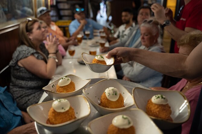 Barcelona Old Town Tapas Tour: Vermouth, Bites & Hidden Gems - Drinks schedule, alcohol rules, and keeping the night comfortable