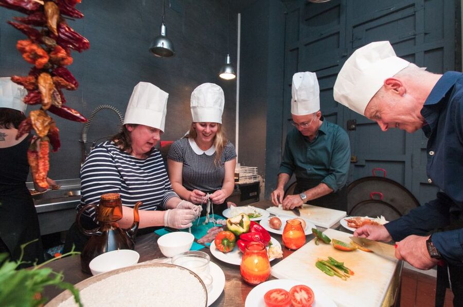 Barcelona: Paella Cooking Experience & Boqueria Market Tour - Where the Old Town walk fits in