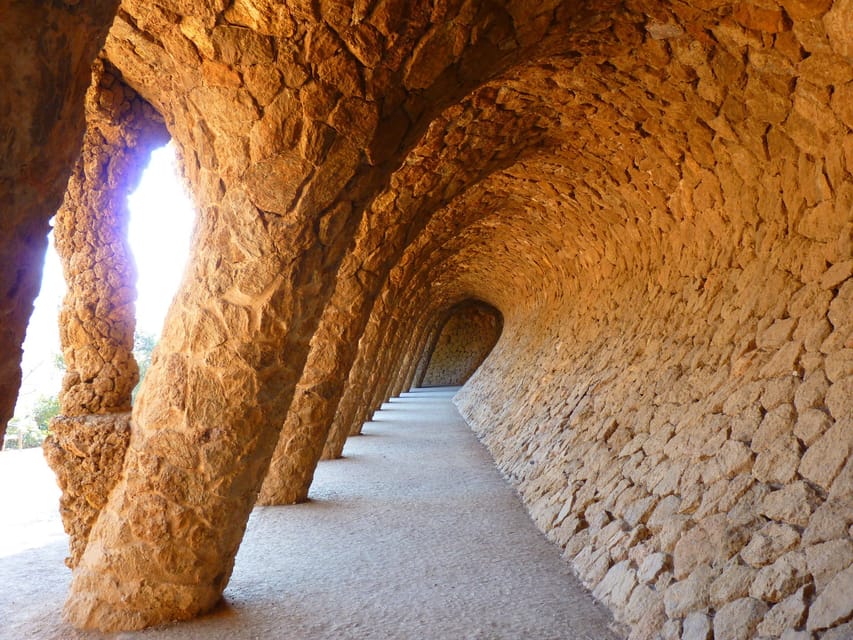 Barcelona: Park Güell Guided Tour - Price and value check: is $28 actually a good deal?