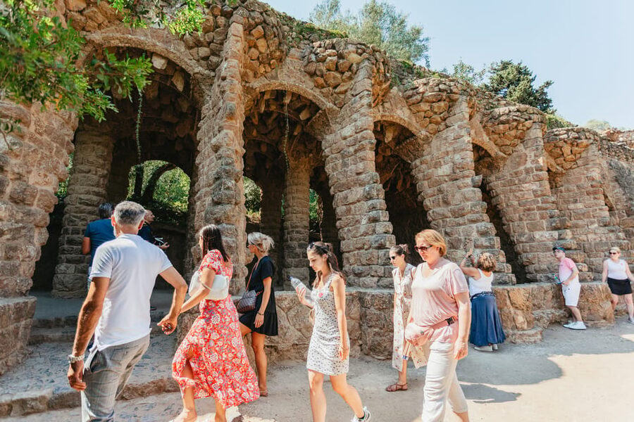 Barcelona: Park Güell Guided Tour & Priority Access - Free time after the tour: what you should do on your own