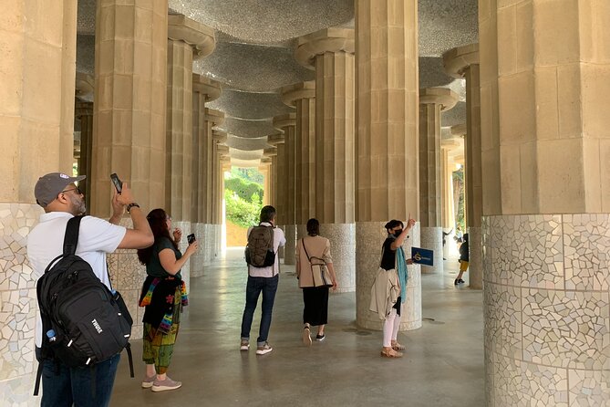 Barcelona: Park Güell Guided Tour & Tickets with Fast-Track Entry - A 75-Minute Walk Through Gaudí’s Most Famous Pieces