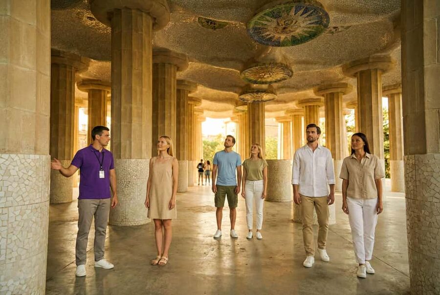 Barcelona: Park Güell Guided Tour with Fast-Track Ticket - Walking reality check, what to wear and how to pace yourself