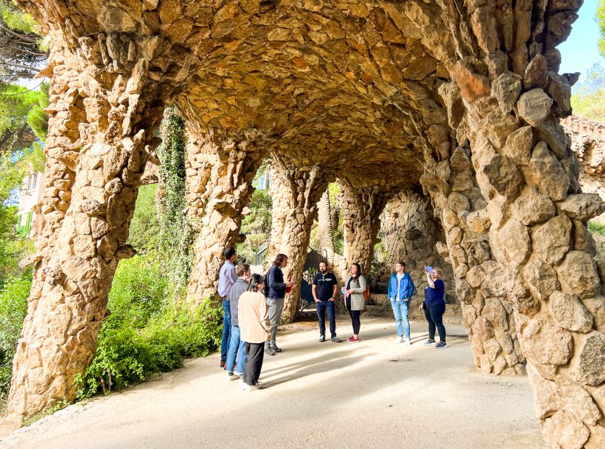 Barcelona: Park Güell & La Sagrada Familia Tickets and Tour - Park Güell: The Mosaic Dragon and Gaudí Motifs in Motion