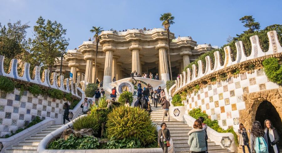 Barcelona: Park Güell & Sagrada Familia Guided Tour - Meeting at Kurz&Gut Gaudi and Starting Smart at Sagrada Familia
