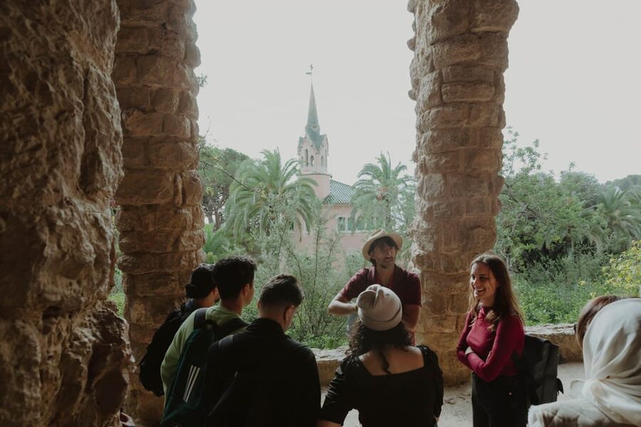 Barcelona: Park Güell & Sagrada Familia Guided Tour - Group Experience, Earphones, and the Pacing You Feel