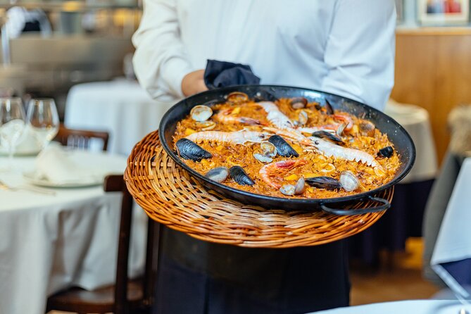 Barcelona Private Food Tour With Locals: 6 or 10 Tastings - Mercado de Santa Caterina and market-style tastings