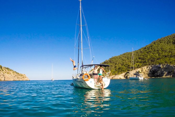 Barcelona Private Sailing Tour with Drinks for Family and Friends - Swim Time in the Mediterranean With Inflatable Toys