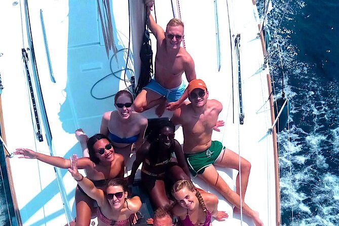 Barcelona Private Sailing with Open Bar & Snacks (max 9) - The swim moment: how it works, and why it can change