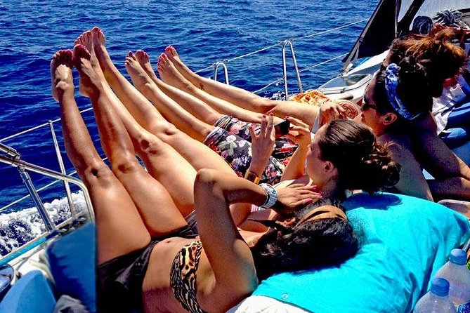 Barcelona Private Sailing with Open Bar & Snacks (max 9) - Choosing 2 vs 3 vs 4 hours, and picking your start time