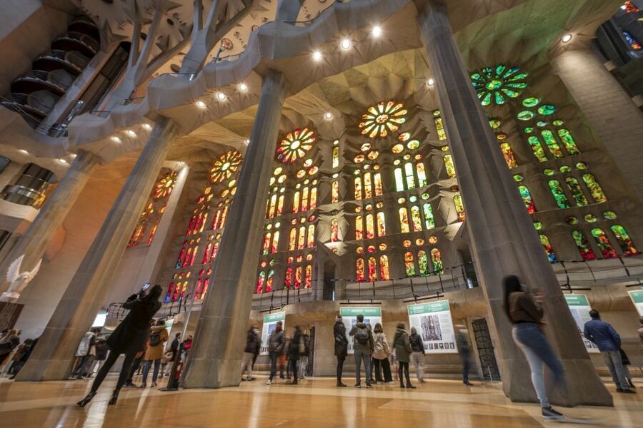 Barcelona: Sagrada Familia Entry Ticket with Audio Guide - Choosing the right entry time (and why the last slot matters)