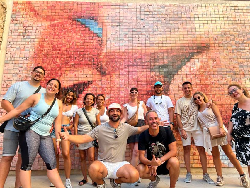 Barcelona: Sagrada Familia, Modernism, and Old Town Tour - Key Highlights You Will Notice
