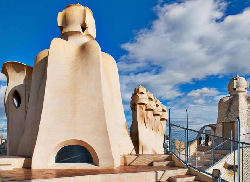 Barcelona: Sagrada Familia, Modernism, and Old Town Tour - My Booking Advice: Should You Choose This One?
