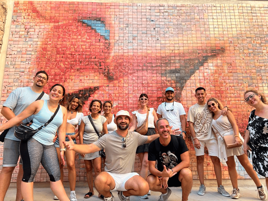 Barcelona: Sagrada Familia, Modernism, and Old Town Tour - How the Modernism Stops Work Along Passeig de Gràcia