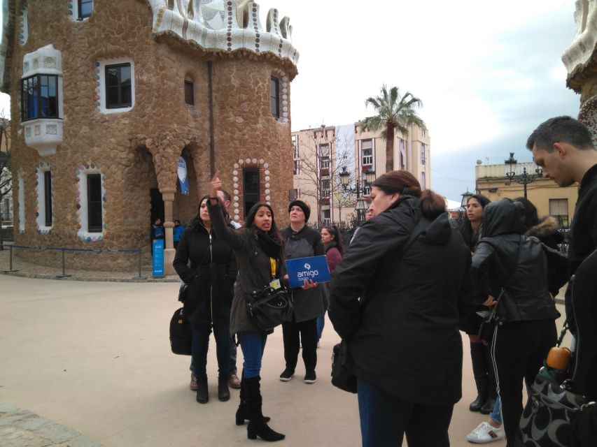 Barcelona: Sagrada Familia & Park Güell Guided Tour & Ticket - Key points to know before you go