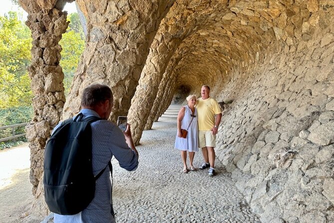 Barcelona: Sagrada Familia & Park Guell Guided Tour + Transfer - Price and value check for $99 per person