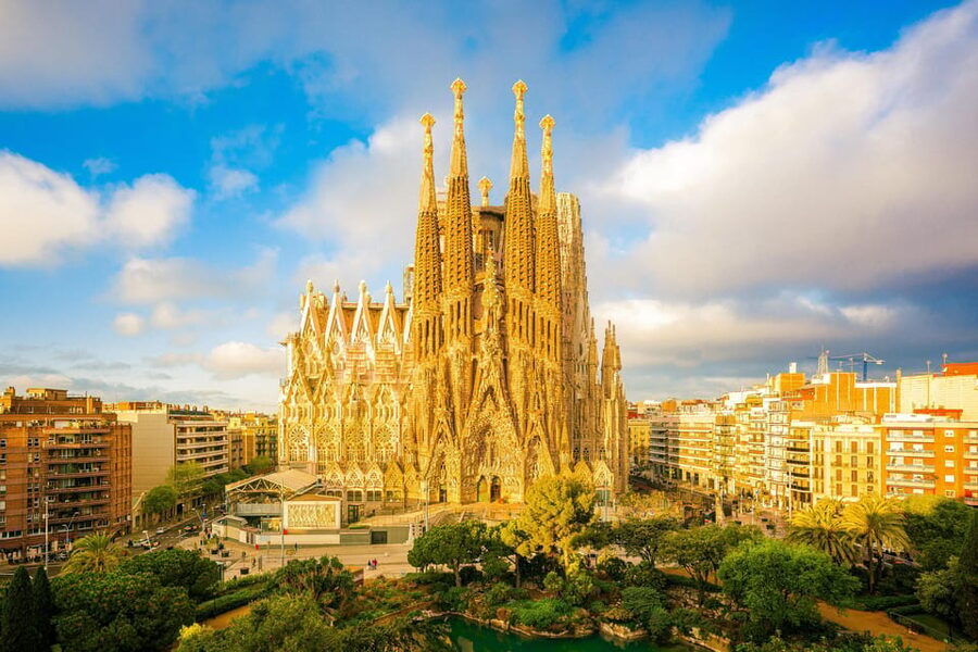 Barcelona: Sagrada Familia Priority Access Guided Tour - Museum of the Church: Gaudí’s Sketches Before the Big Interior