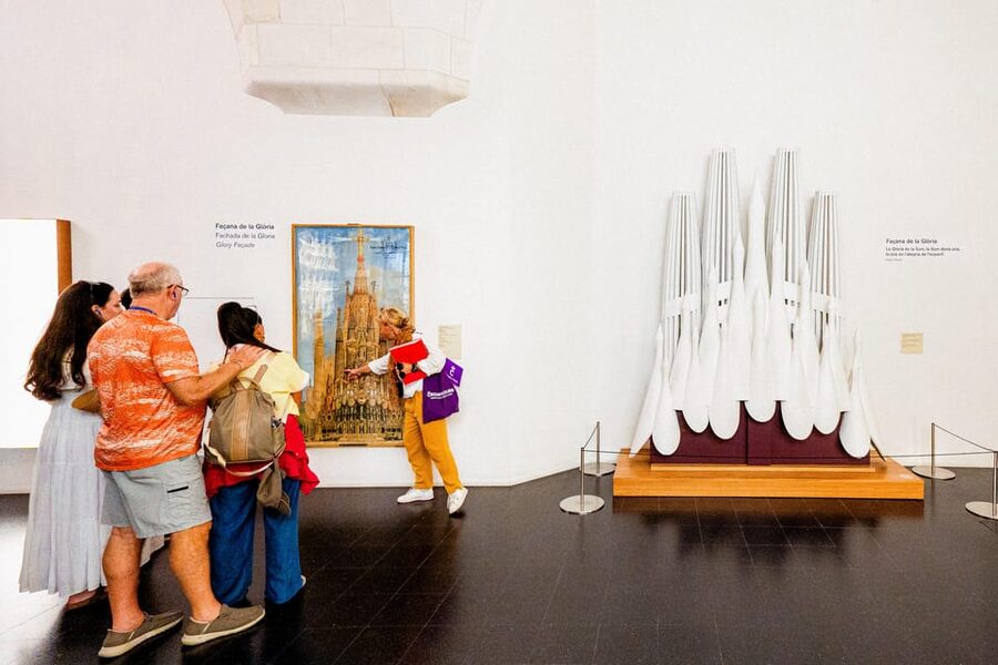 Barcelona: Sagrada Familia Priority Access Guided Tour - How the 1.5 Hours Actually Feels: Guided Tour Plus Free Time